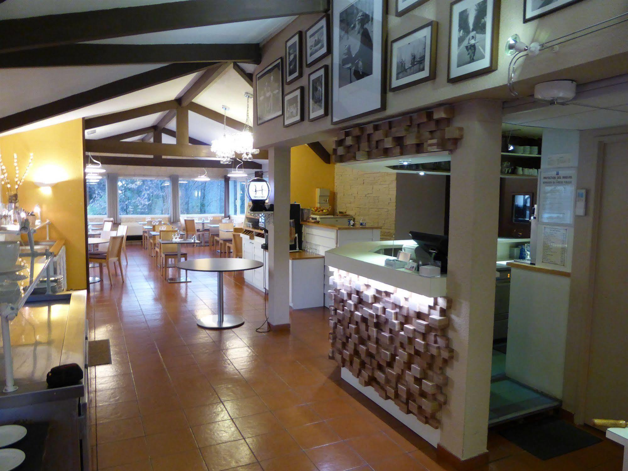 Hotel & Restaurant Heliotel Montferrier-sur-Lez Exterior photo